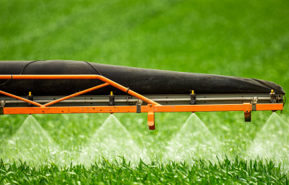 Brasil bate recorde na liberação de agrotóxicos e defensivos biológicos em 2025