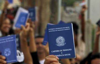 Brasil cria mais de 85 mil empregos formais em abril e acumula quase 700 mil vagas no ano