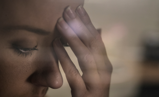 Saúde mental continua impactando trabalhadores: afastamentos por transtornos mentais seguem altos no Brasil