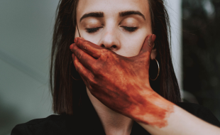 Relatório aponta média de 12 mulheres vítimas de violência por dia