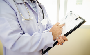 Hospital de Peruíbe é inaugurado após 13 anos e começa a funcionar na segunda-feira